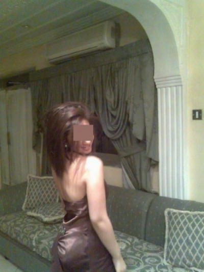 Boulimique de sexe recherchant un beau maghrébin avec qui jouer sur Écully