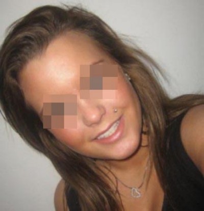 Grosse chienne de Lyon aimant les plans fellation