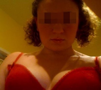 Bonne pompeuse de Lyon pour une fellation en gorge profonde