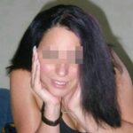 Ravissante jeune femme sur Bron aimant le sexe libertin