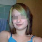 Petite p&eacute;tasse sur Lyon aimant la baise anale