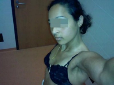 Femme très salope cherche un beur sexy avec qui baiser à Lyon