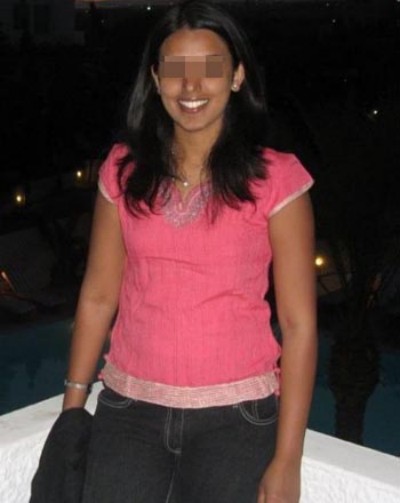 Bourgeoise sexy recherchant un homme très musclé à pomper à Écully