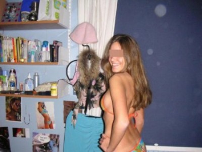 Coquine pour une pipe en gorge profonde à Lyon