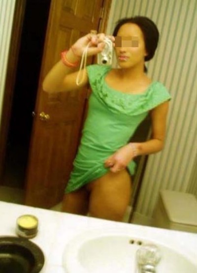 Grosse gourmande voulant de gros pénis à sucer sur Villeurbanne