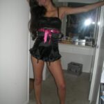 Jolie femme qui adore la dilatation anale Jolie femme qui adore la dilatation anale