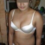 Belle fille libertine de V&eacute;nissieux adorant faire des pipes