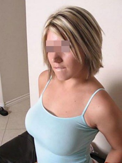 Jolie jeune Femme désire rencontrer un mec ttbm à Lyon pour une défonce anale