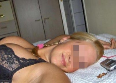 Buveuse de sperme qui veut de beaux pénis à sucer à Saint-Fons