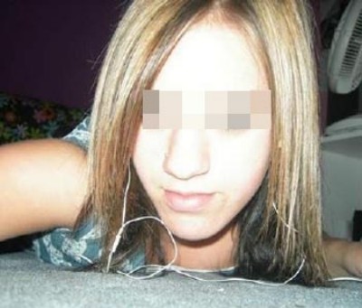 Petite avaleuse souhaite sucer une énorme queue à Lyon