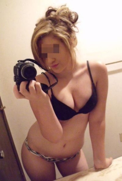 Coquine sur Vénissieux pour une rencontre baise