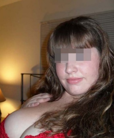 Fille plutôt mignonne recherchant un homme vicieux sur Saint-Cyr-au-Mont-d'Or